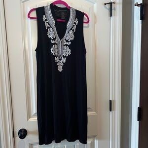 CASUAL black dress with beautiful white embroidery XXL boho flowy western